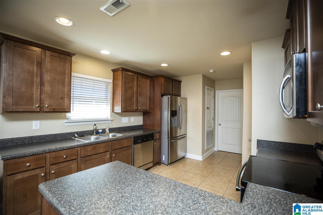 408 Rock View Trail Alabaster, AL 35114 - Photo 11 of 34