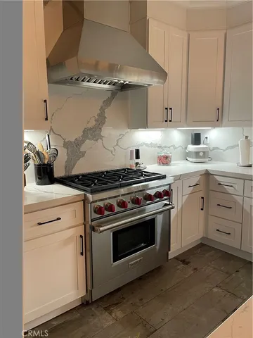 $2,500,000 | 2547 Cornerstone Lane, Costa Mesa, CA 92626