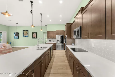 $684,000 | 5090 Hebron Drive, Merritt Island, FL 32953
