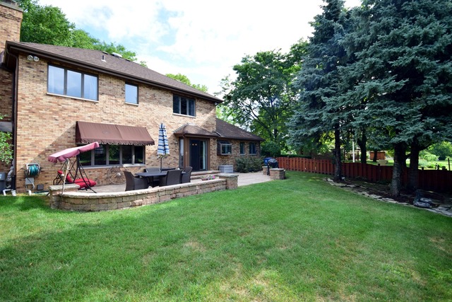 925 Surrey Road Addison, IL 60101 - Photo 24 of 25