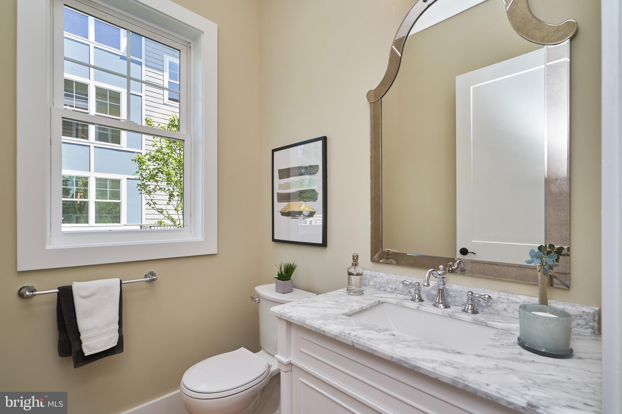 7019 Ridge Drive Alexandria, VA 22306 - Photo 5 of 67 Main Floor Powder Room