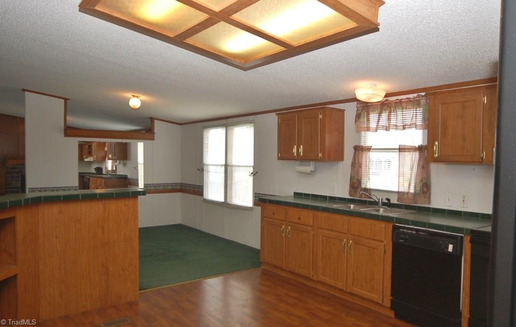 3401 Ridge Road Lexington, NC 27295 - Photo 14 of 30 Kitchen
