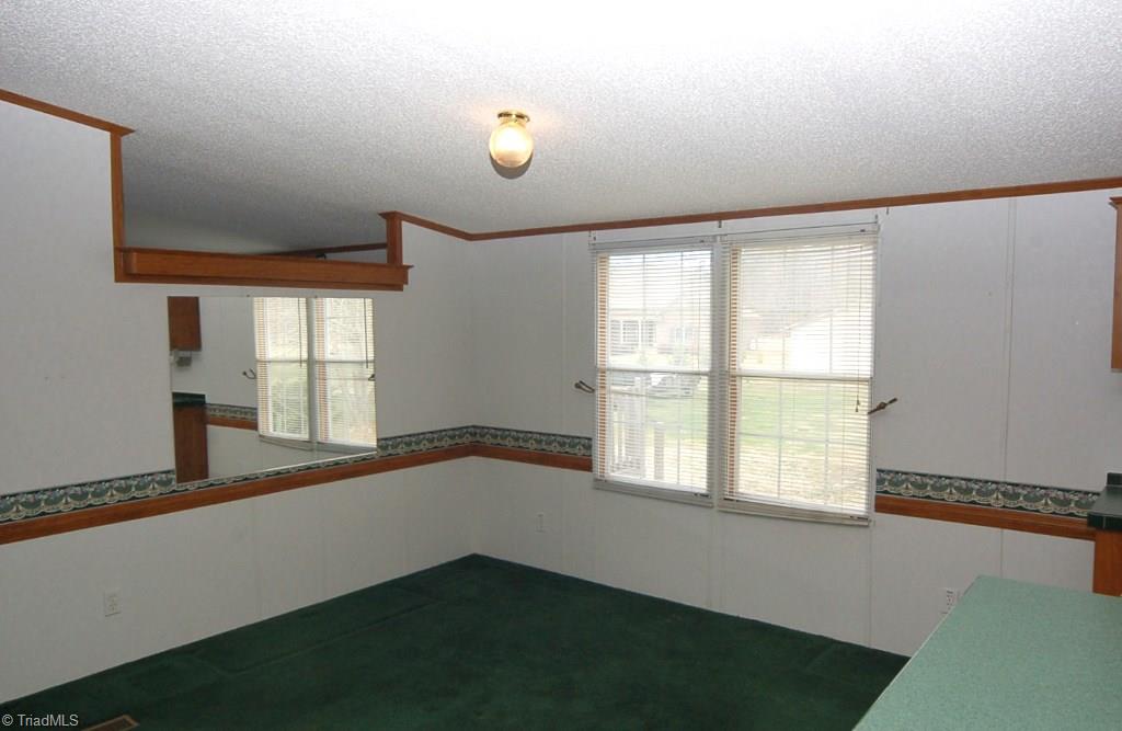 3401 Ridge Road Lexington, NC 27295 - Photo 5 of 30 Dining room
