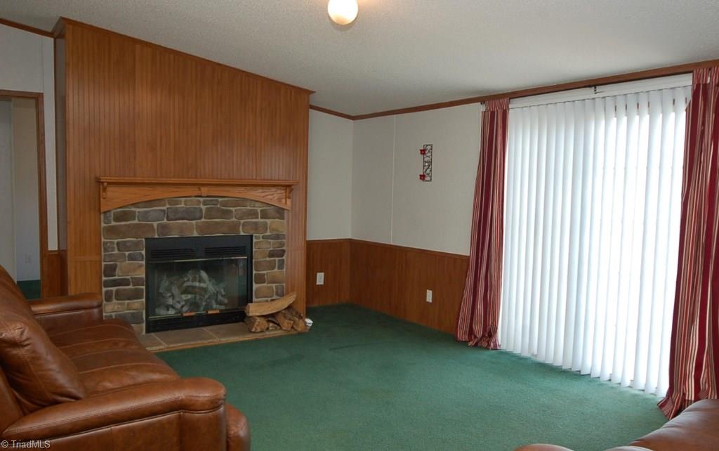 3401 Ridge Road Lexington, NC 27295 - Photo 8 of 30 Den
