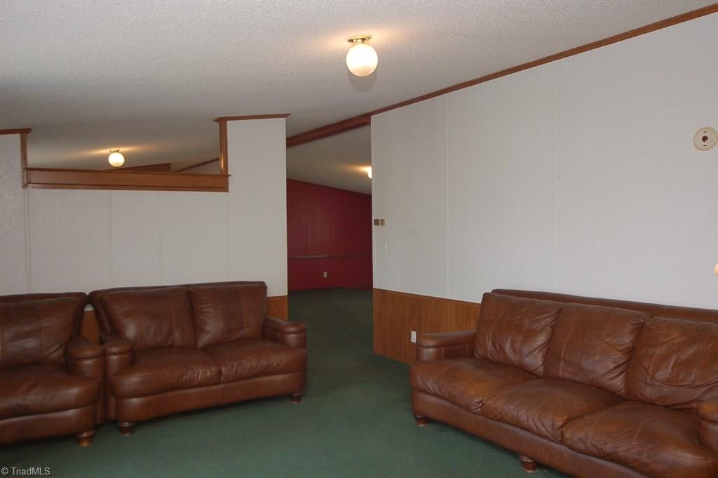 3401 Ridge Road Lexington, NC 27295 - Photo 10 of 30 Den