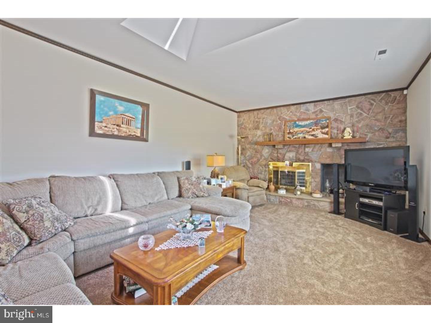 434 Ellisdale Road Chesterfield, NJ 08515 - Photo 5 of 25 Family Room