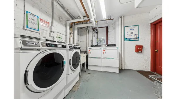 $320,000 | 3814 Johnson Avenue, Unit E | Central Riverdale