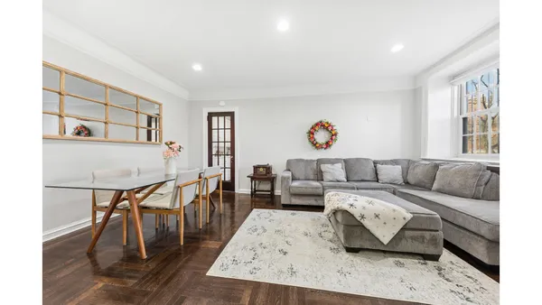 $320,000 | 3814 Johnson Avenue, Unit E | Central Riverdale