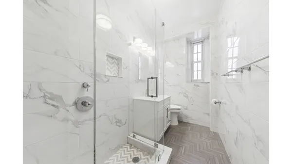 $320,000 | 3814 Johnson Avenue, Unit E | Central Riverdale