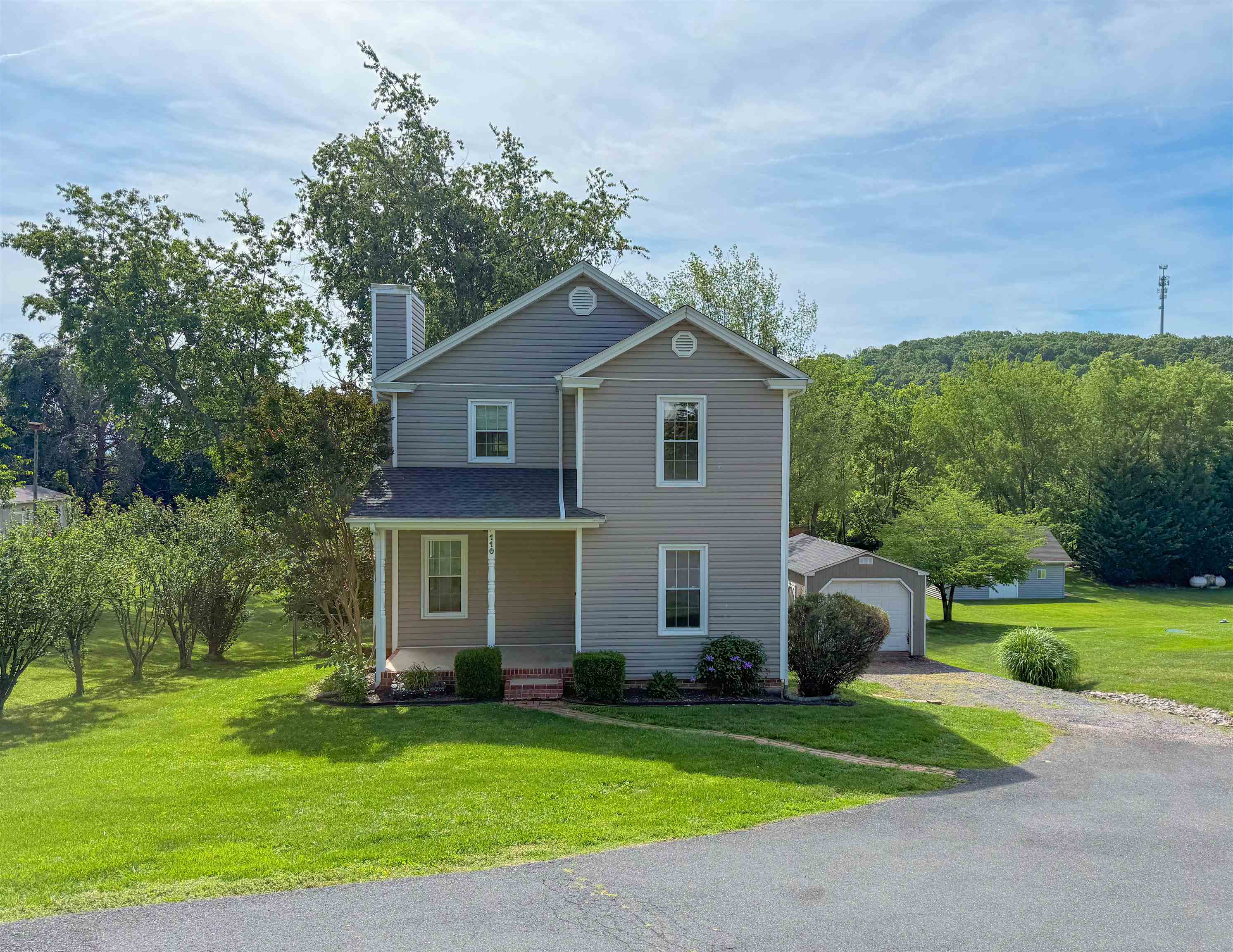 110 Montgomery Road Staunton, VA 24401 - Photo 2 of 31