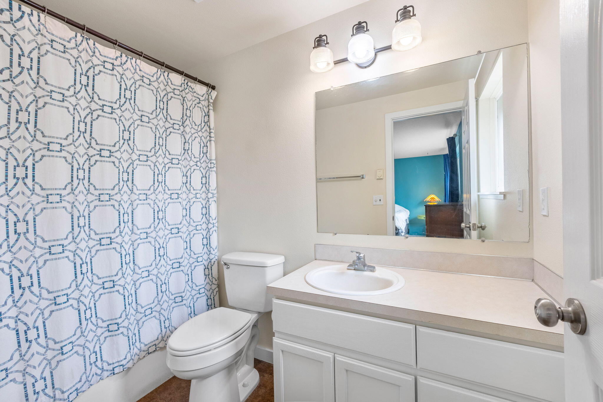 62821 Deschutes Road Bend, OR 97701 - Photo 12 of 19 Primary Bath