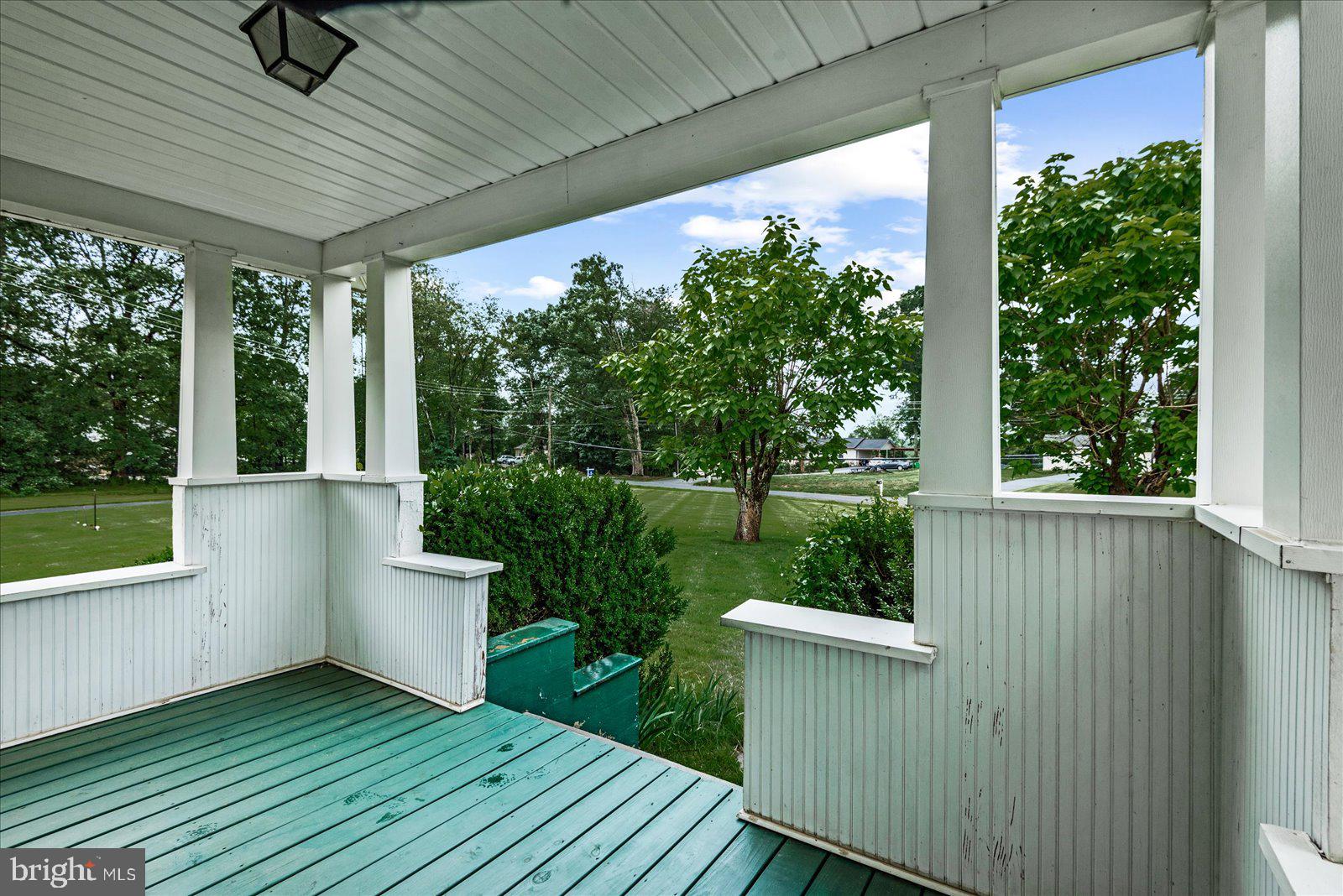 9309 Old Turnpike Road Culpeper, VA 22701 - Photo 4 of 58 Front porch