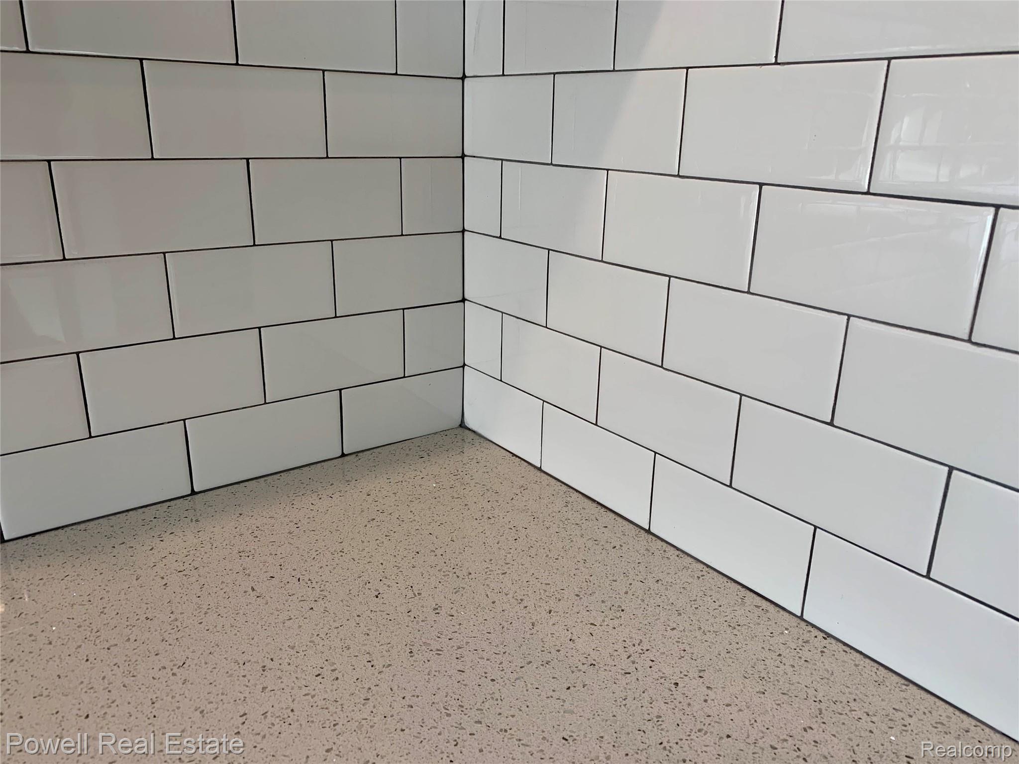 465 Kerby Road Grosse Pointe, MI 48236 - Photo 21 of 60 7E8AE776-CFC2-4282-9598-C660EE3AFC17.jpeg