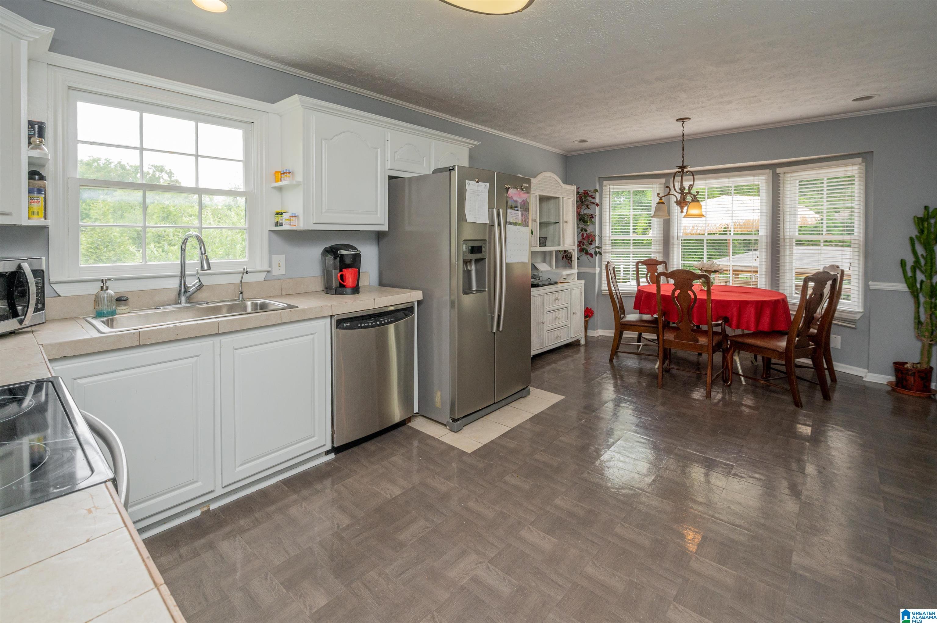28 South Forty Road Alabaster, AL 35007 - Photo 11 of 43 Gallery Image 11