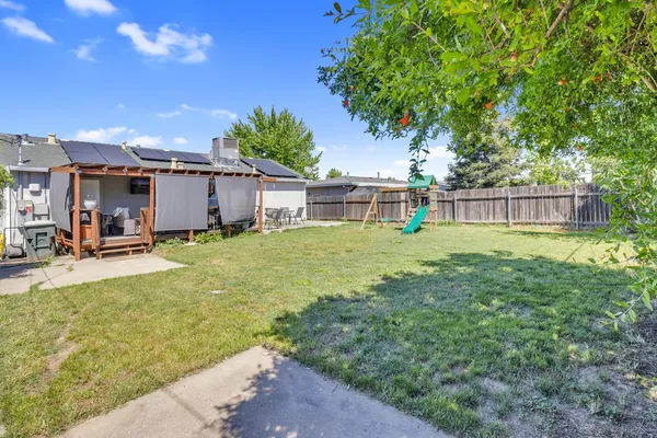 $359,900 | 906 East 19th Street, Marysville, CA 95901