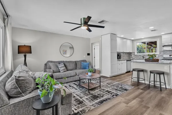 $359,900 | 906 East 19th Street, Marysville, CA 95901