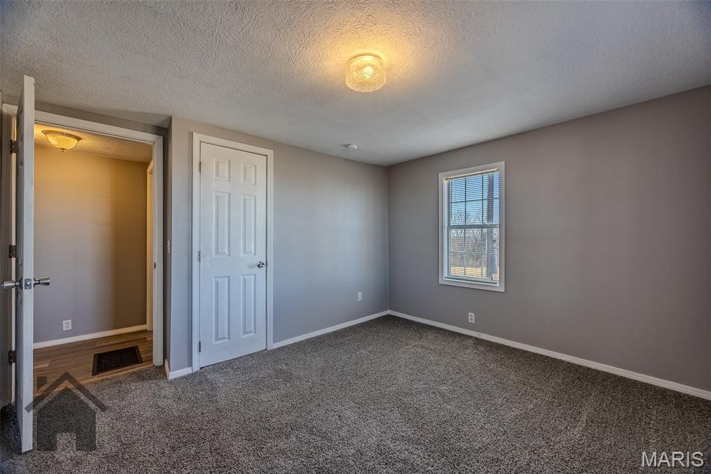 22818 Spruce Road Waynesville, MO 65583 - Photo 17 of 44