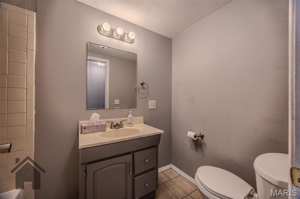 22818 Spruce Road Waynesville, MO 65583 - Photo 18 of 44