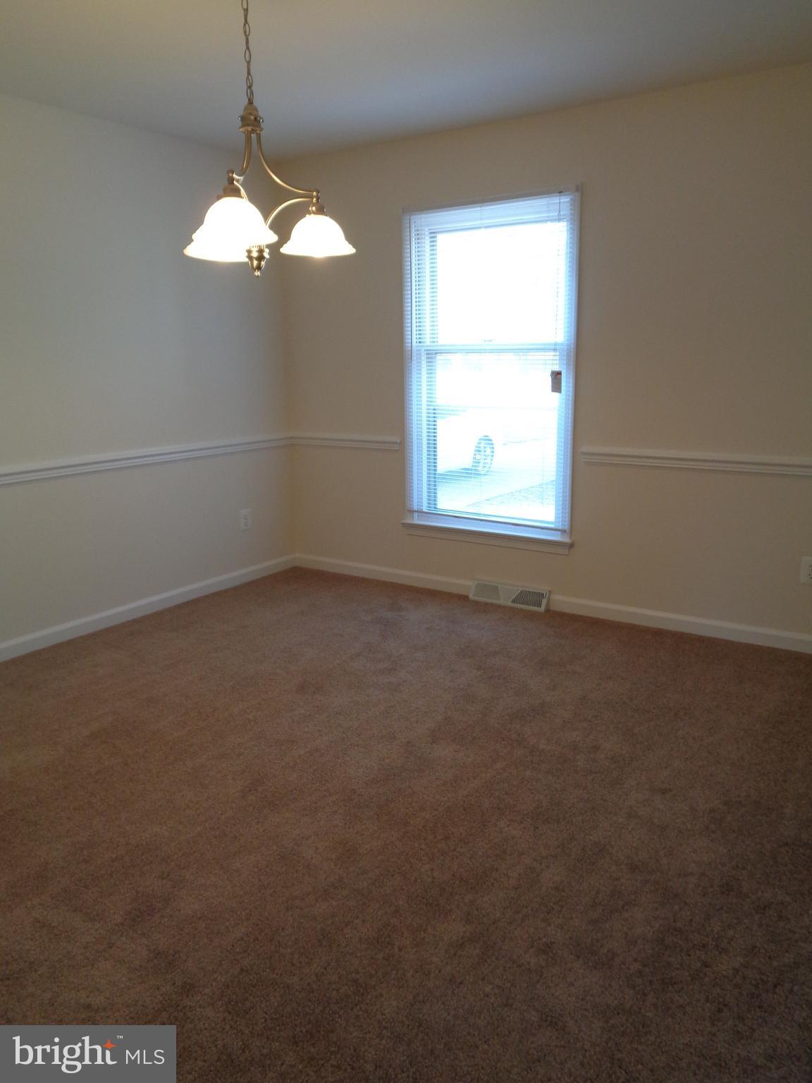 88 Leeland Road Fredericksburg, VA 22405 - Photo 11 of 22 an empty room with a window