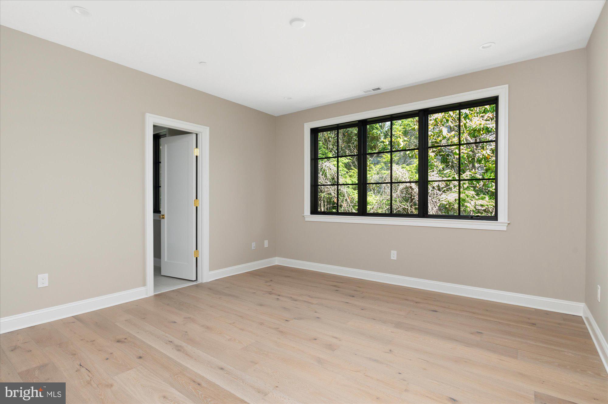 2733 Chesapeake Street Northwest Washington, DC 20008 - Photo 42 of 69