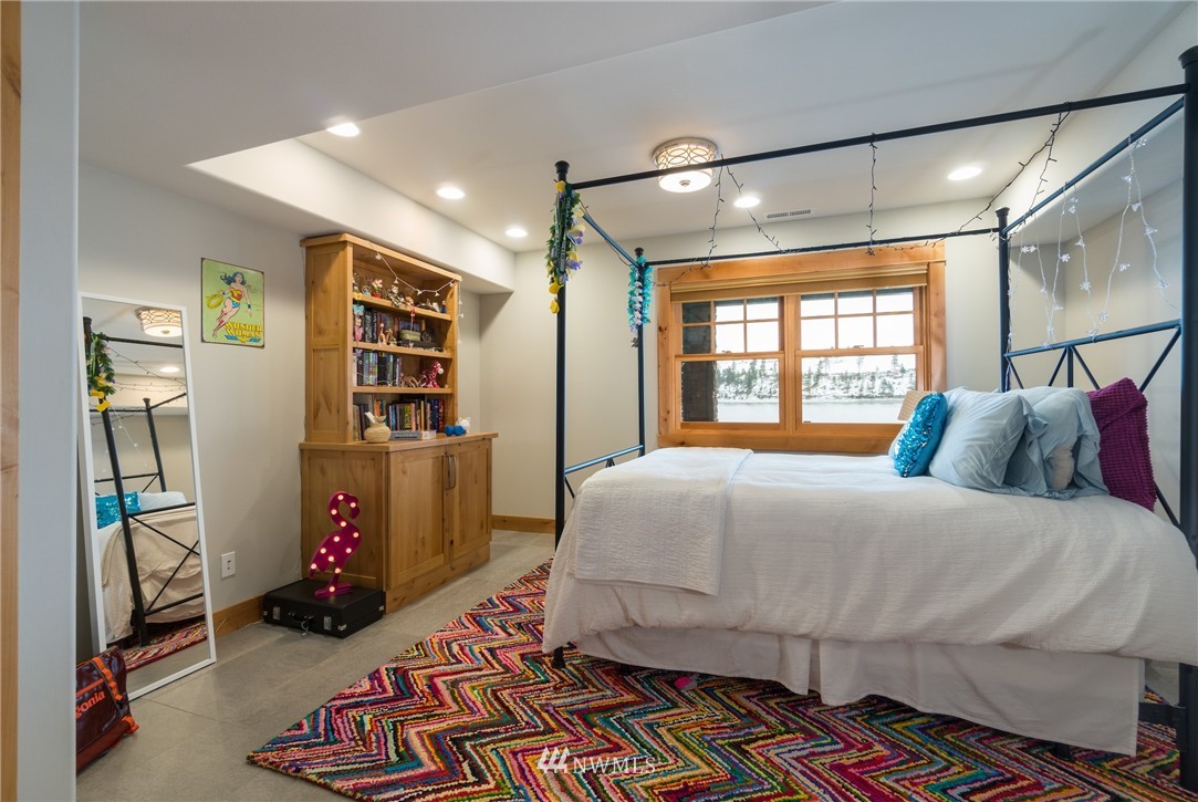 12044 South Lakeshore Road Chelan, WA 98816 - Photo 22 of 25 Gallery Image 22