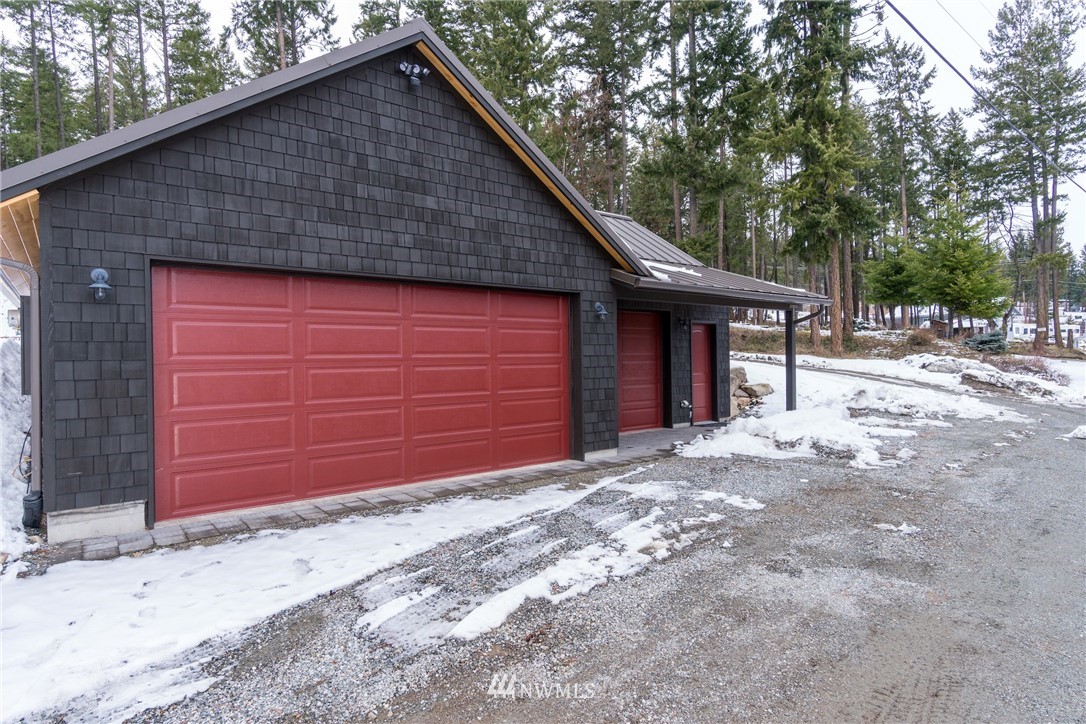 12044 South Lakeshore Road Chelan, WA 98816 - Photo 24 of 25 Gallery Image 24