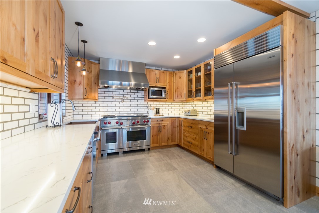 12044 South Lakeshore Road Chelan, WA 98816 - Photo 9 of 25 Gallery Image 9