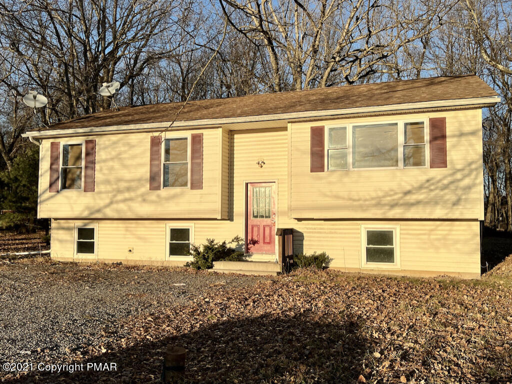 150 Cartwright Road Blakeslee, PA 18610 - Photo 2 of 23 9E77123A-A086-4806-A640-521C03A3DA69_1_1