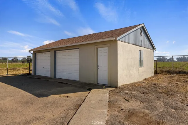 a view of backyard of house