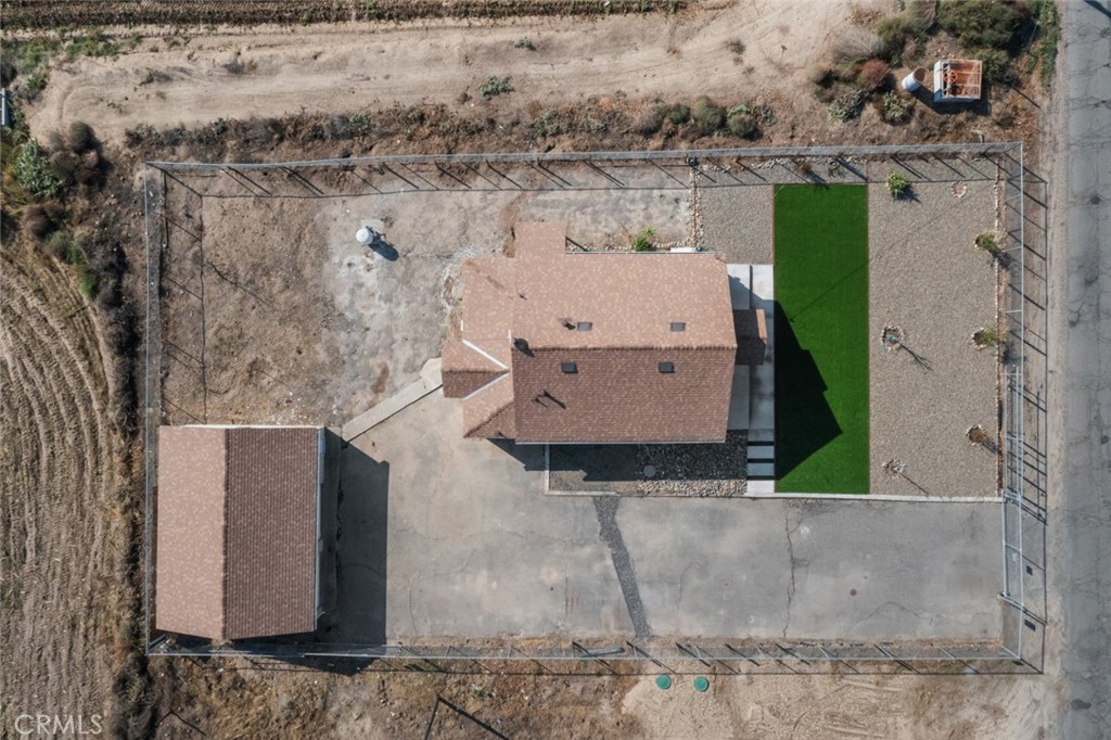19247 3rd Stevinson, CA 95374 - Photo 49 of 50 an aerial view of a house with a yard