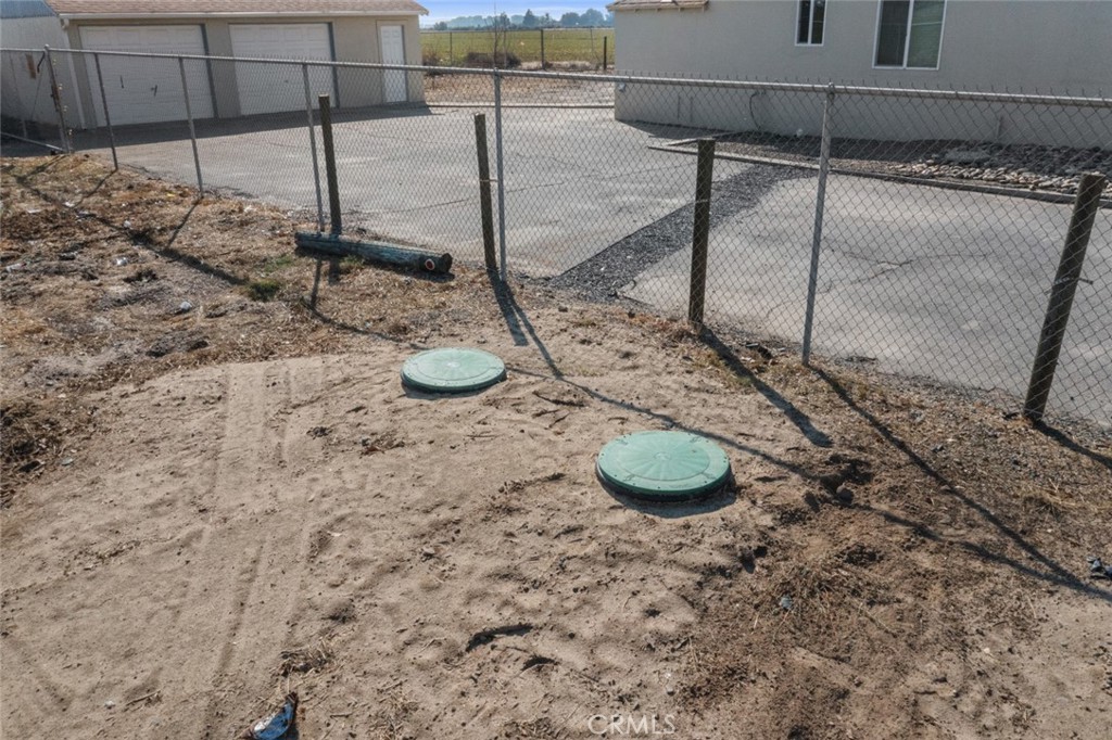 19247 3rd Stevinson, CA 95374 - Photo 50 of 50 a bathroom with a sink