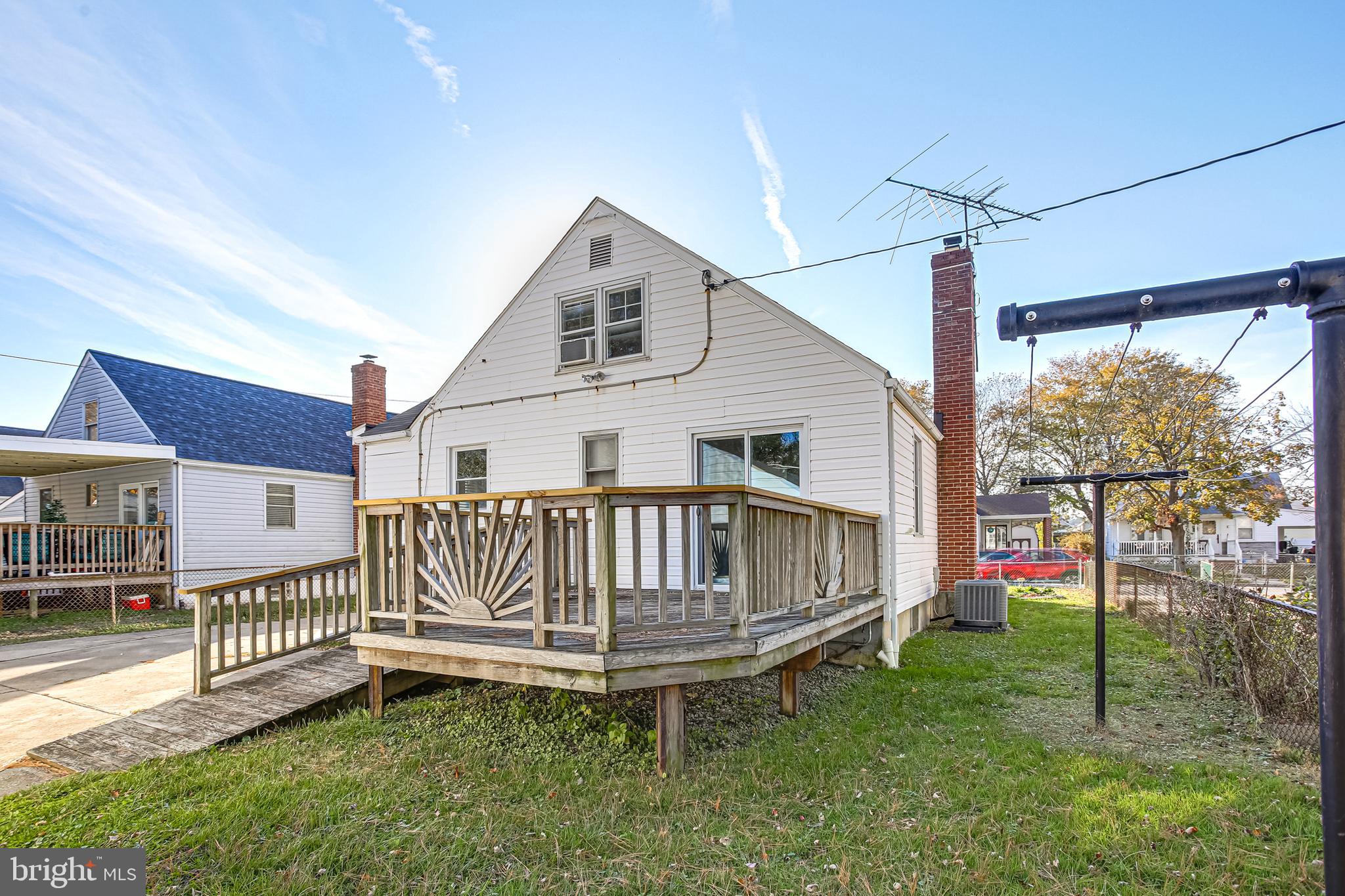 2605 Lynbrook Road Baltimore, MD 21222 - Photo 29 of 34 Rear Deck