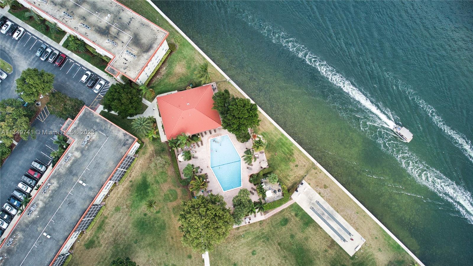 Lighthouse Point Lighthouse Point, FL 33064 - Photo 36 of 52