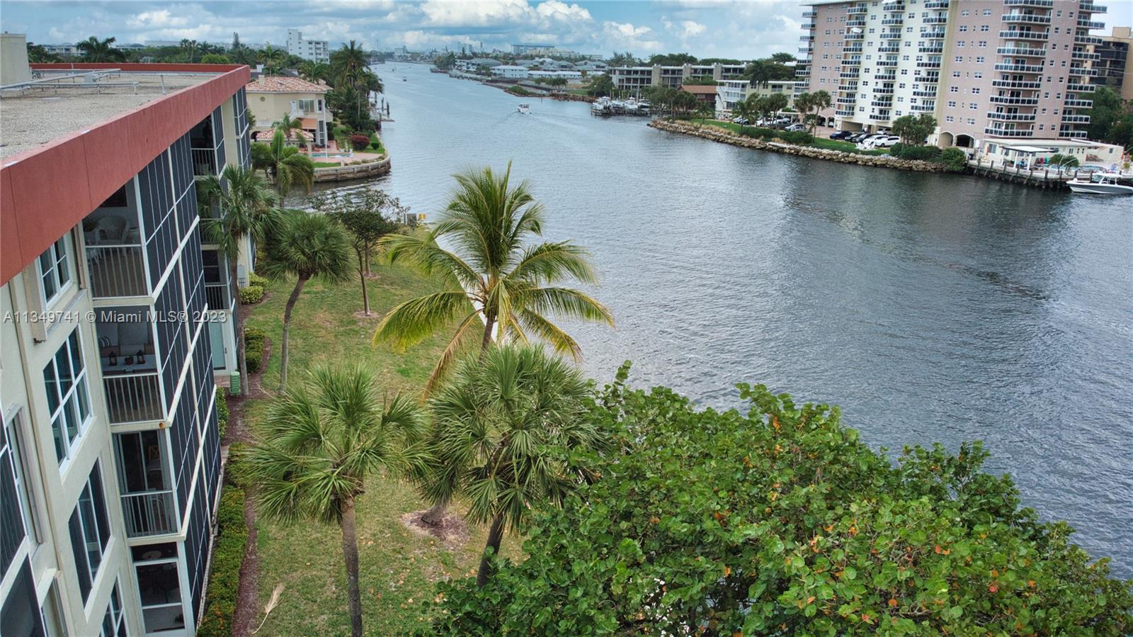 Lighthouse Point Lighthouse Point, FL 33064 - Photo 43 of 52
