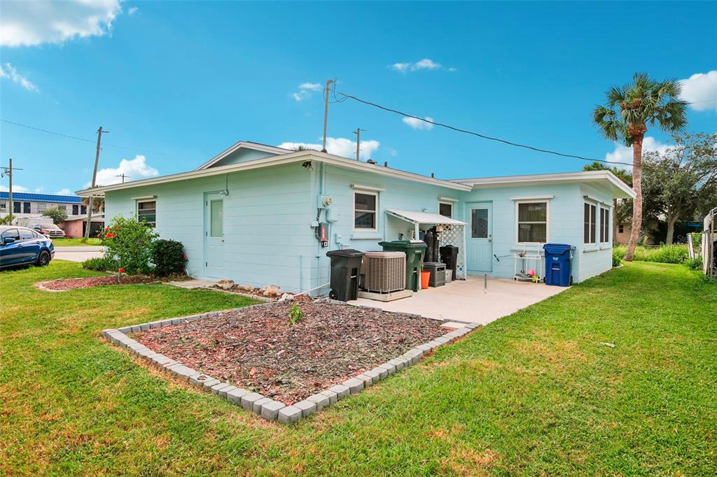 2210 Gentian Road Venice, FL 34293 - Photo 26 of 29 Gallery Image 26