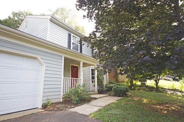 816 Harris Road Charlottesville, VA 22902 - Photo 3 of 28 a view of a house with a yard