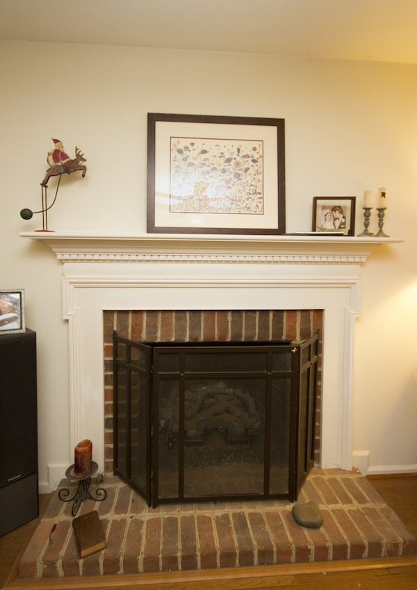 816 Harris Road Charlottesville, VA 22902 - Photo 9 of 28 a fireplace with a wooden floor