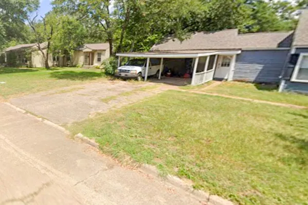 $2,025 | 718 Edgewood Drive, Bryan, TX 77802