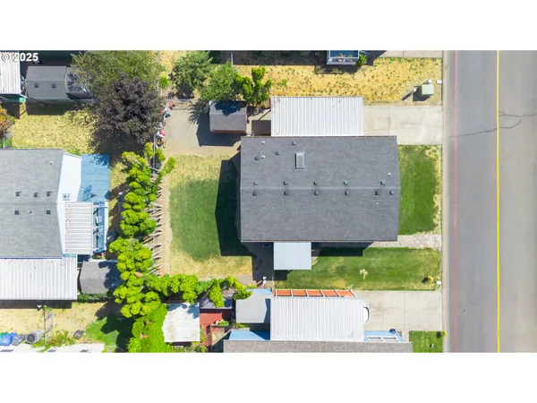 a black and white photo of a house