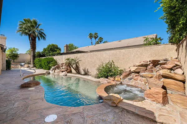 $3,700 | 44965 Malia Circle, La Quinta, CA 92253