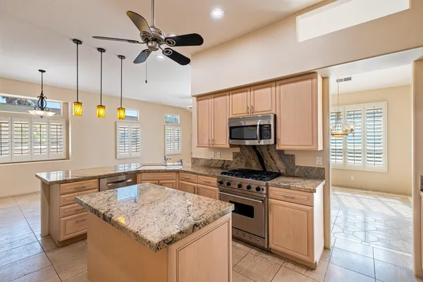 $3,700 | 44965 Malia Circle, La Quinta, CA 92253