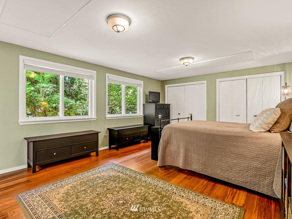 4502 Southwest Findlay Street Seattle, WA 98136 - Photo 12 of 26 Gallery Image 12