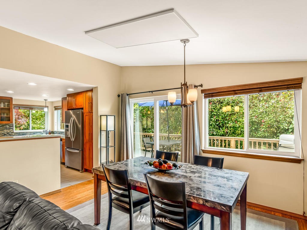 4502 Southwest Findlay Street Seattle, WA 98136 - Photo 6 of 26 Gallery Image 6