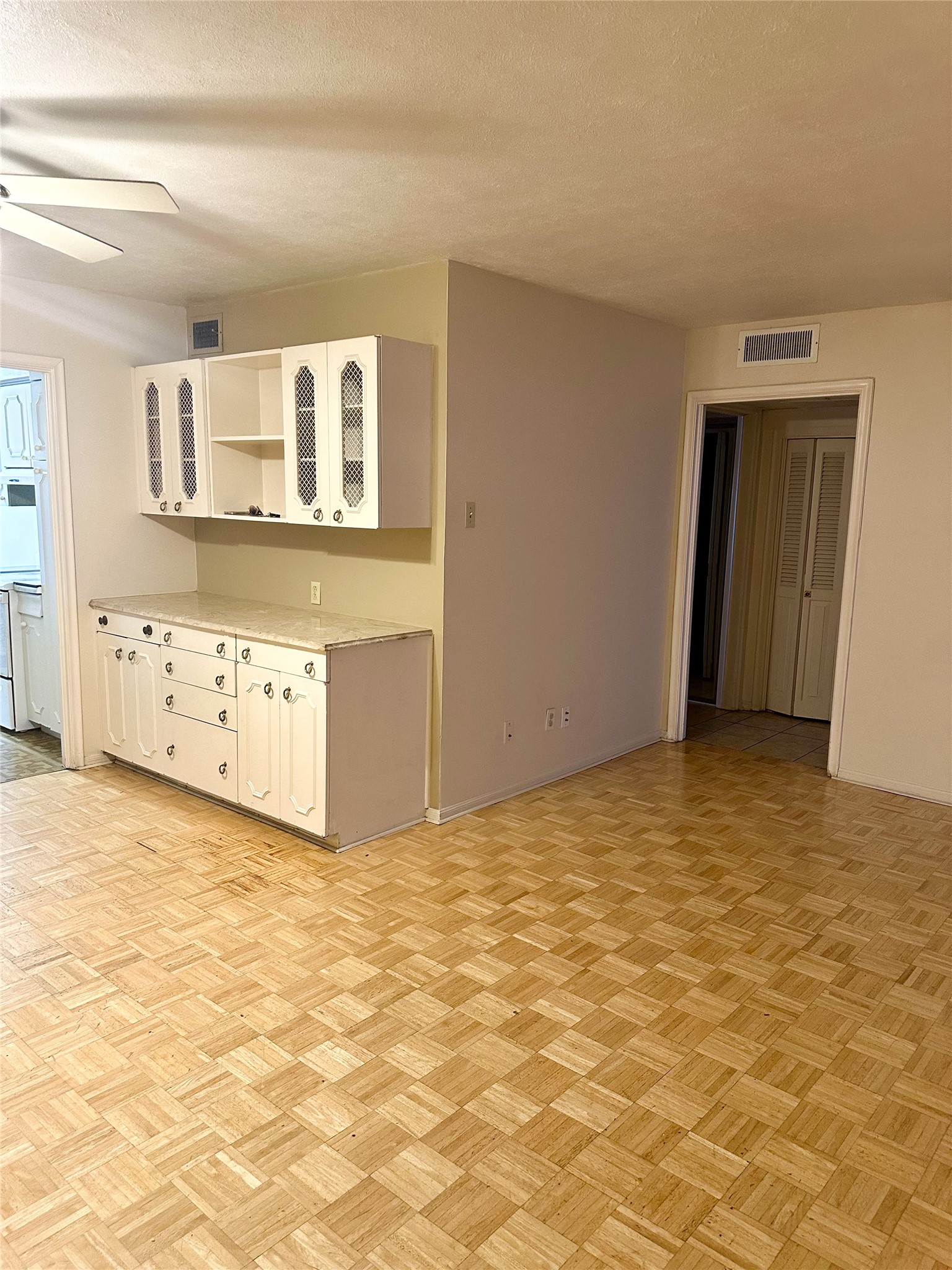 7600 Burgoyne Road, Unit 240 Houston, TX 77077 - Photo 8 of 31 Gallery Image 8