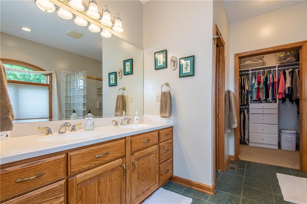 44 Carrier Road Transfer, PA 16154 - Photo 15 of 25 DOUBLE VANITIES IN THE MASTER BATHROOM.