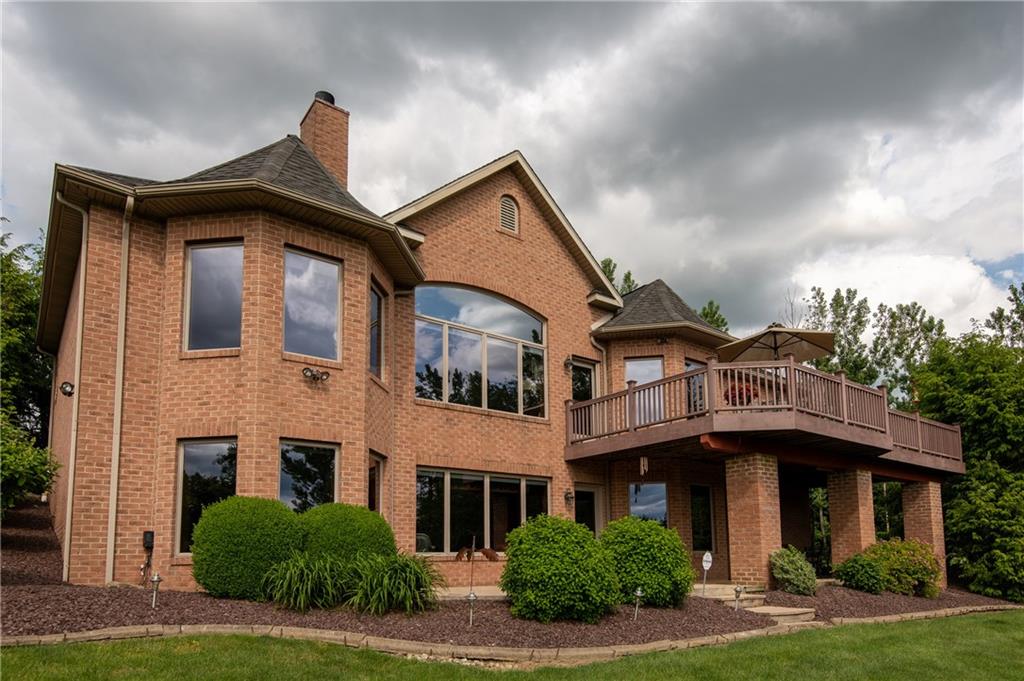 44 Carrier Road Transfer, PA 16154 - Photo 3 of 25 PICTURE THE DEPICTS THE GRANDEUR OF THIS HOME.
