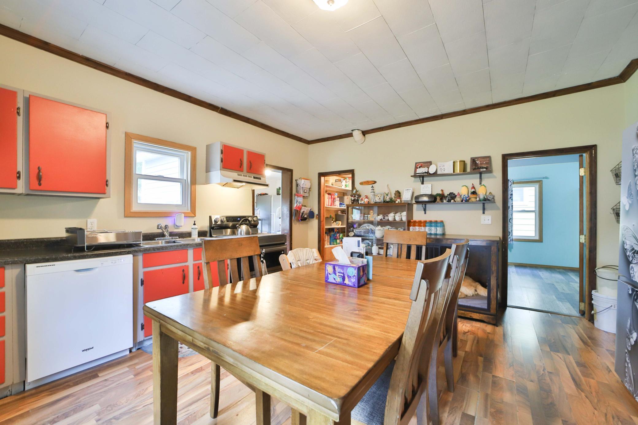 403 8th Street Northeast Staples, MN 56479 - Photo 4 of 41