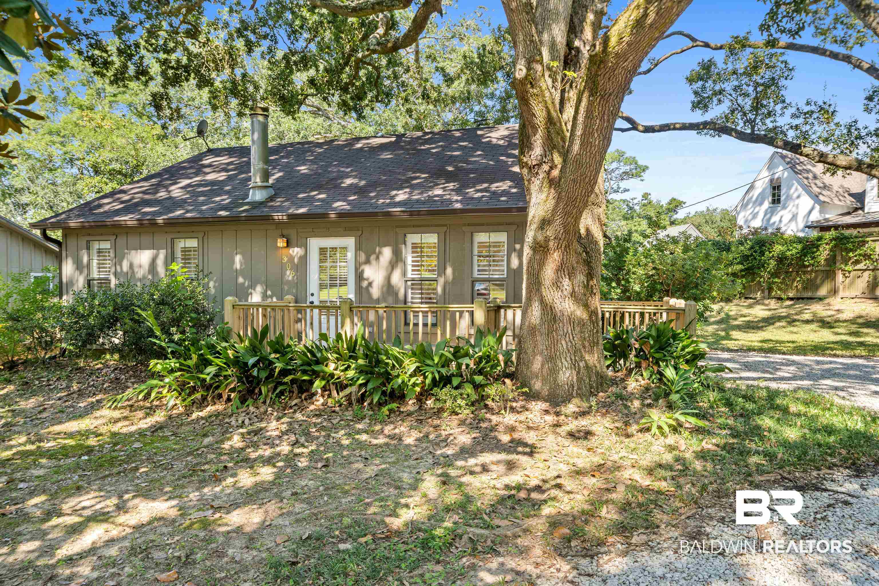 306 Liberty Street Fairhope, AL 36532 - Photo 32 of 32 Large mature live oak.