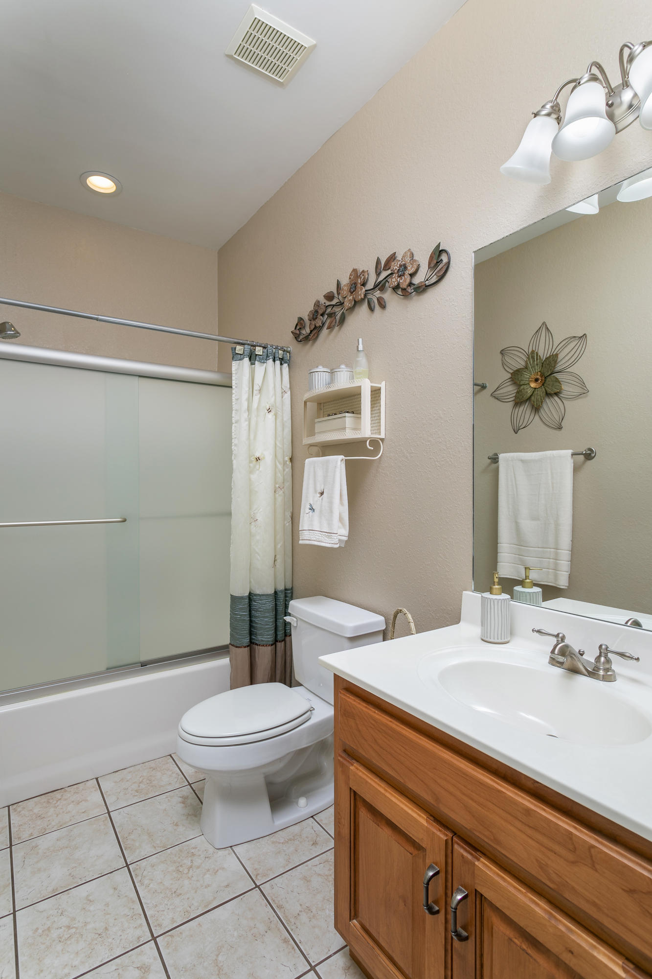 32 Clear Creek Road Flintstone, GA 30725 - Photo 12 of 29 32 Clear Creek_Bathroom_by 161 Photograp