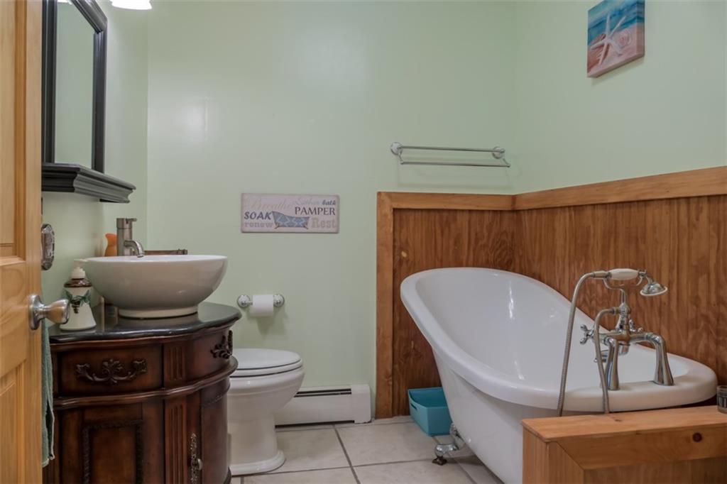 104 Robinhood Road Georgetown, ME 04548 - Photo 13 of 30 First of two full baths.